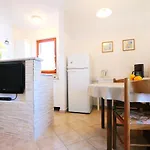 With A Parking Space Ravni, Labin - 7450 דירה *
