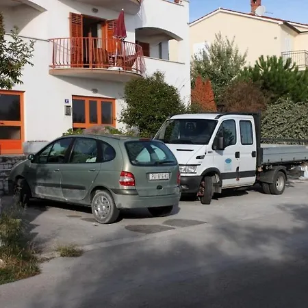 With A Parking Space Ravni, Labin - 7450