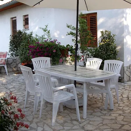 With A Parking Space Ravni, Labin - 7450 דירה *