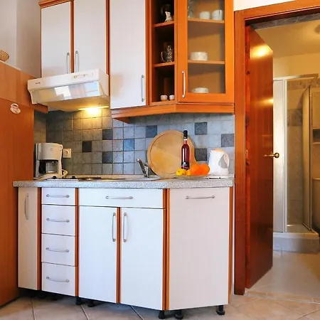 Apartamento With A Parking Space Ravni, Labin - 7450